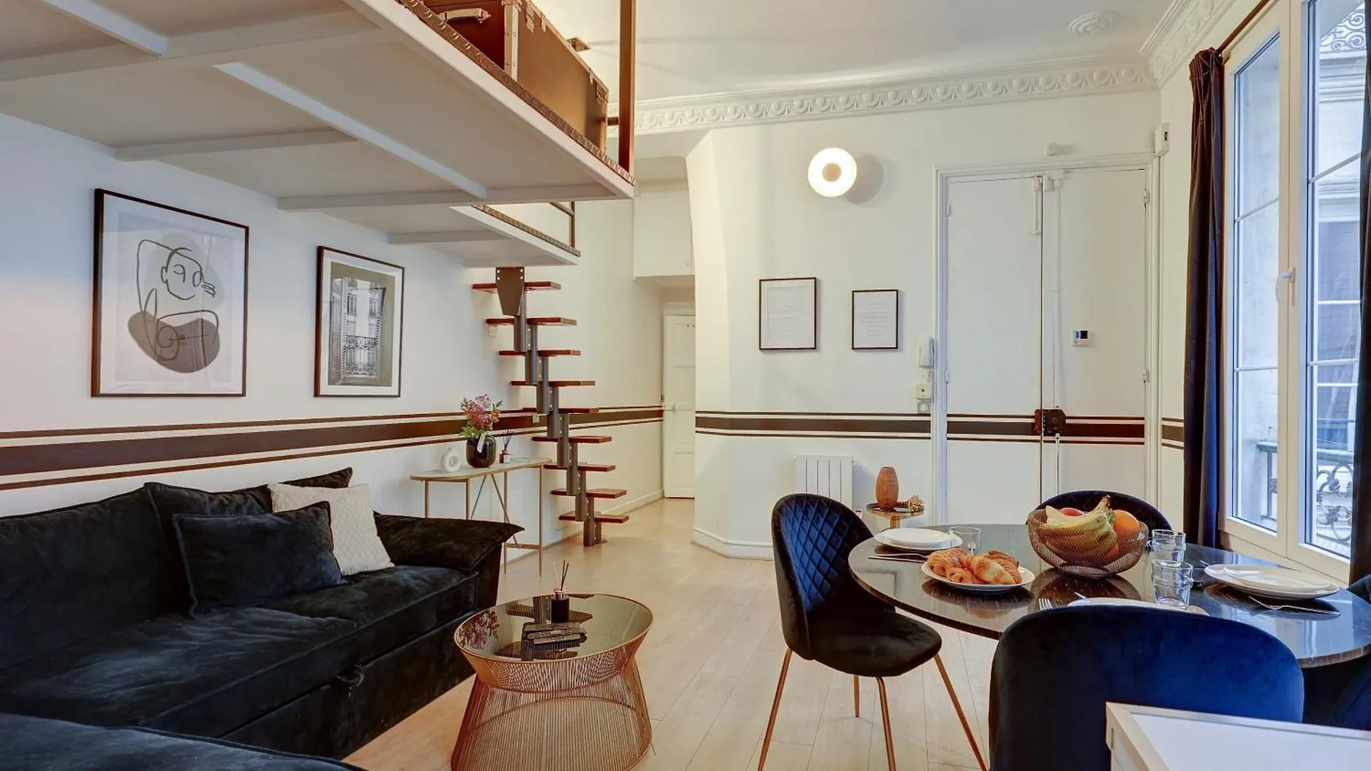 Luxueux Appartement Au Coeur Des Champs-Elysees Paris France