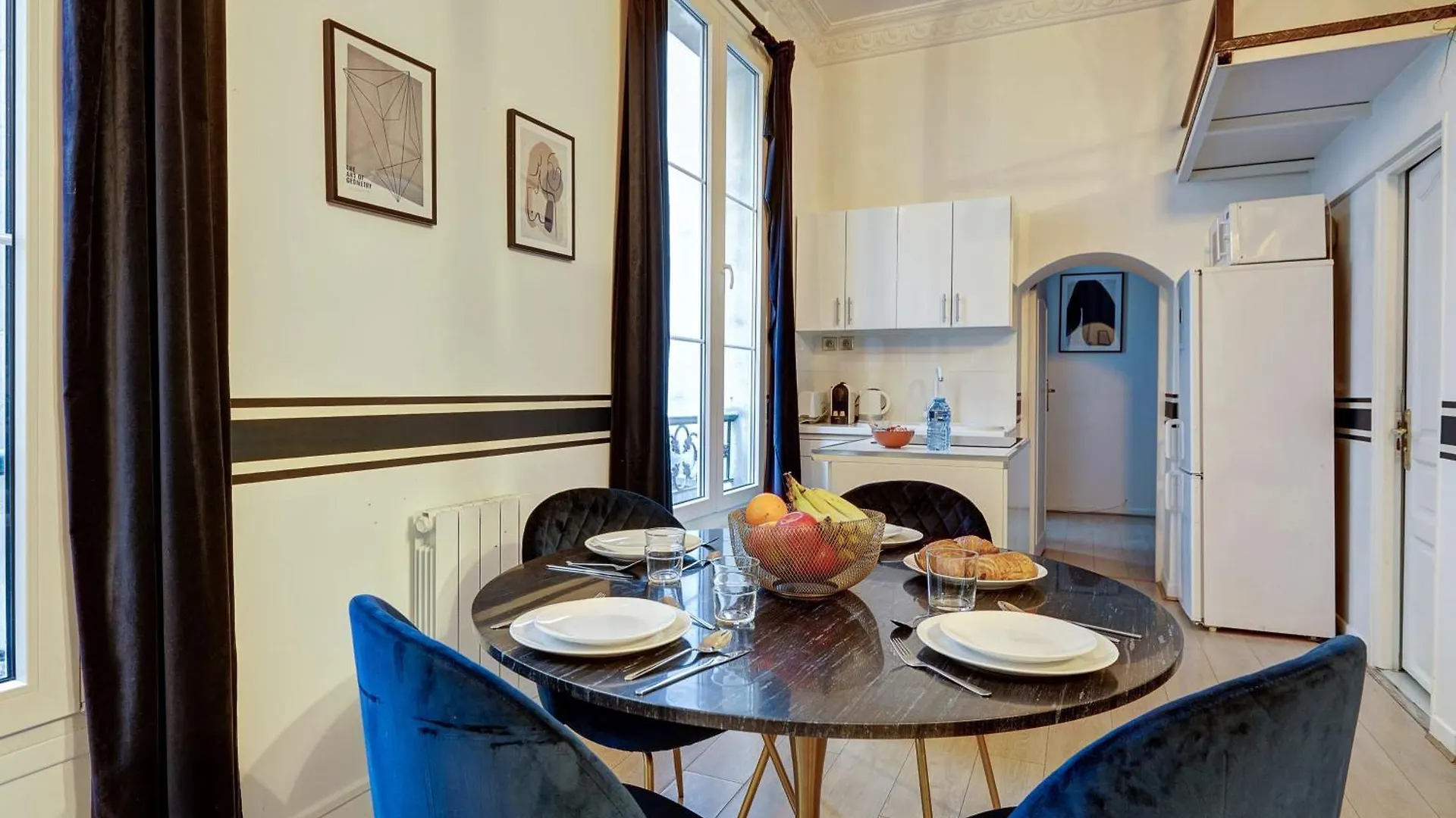 Apartment Luxueux Appartement Au Coeur Des Champs-Elysees Paris France